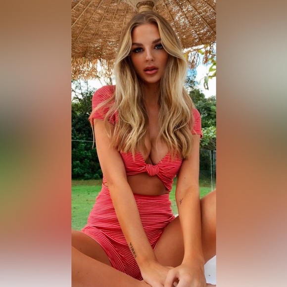 Tiger Mist Red Jumpsuit Bold and Stylish - Picture 2 of 4